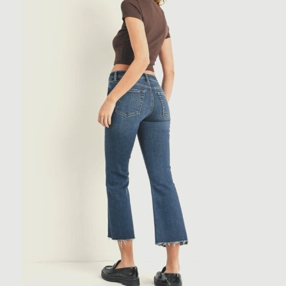 NEW! Just USA Jeans - Stretchy Cropped Flare Jean - Size 14 - Picture 1 of 5